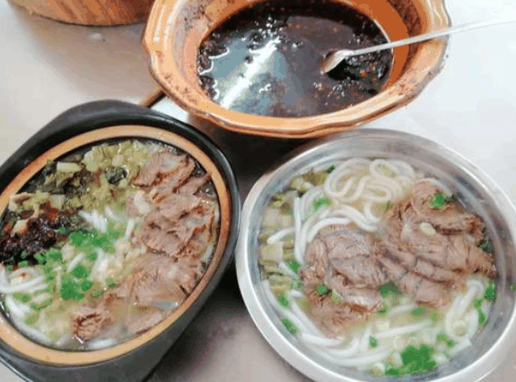 一家香花溪牛肉粉