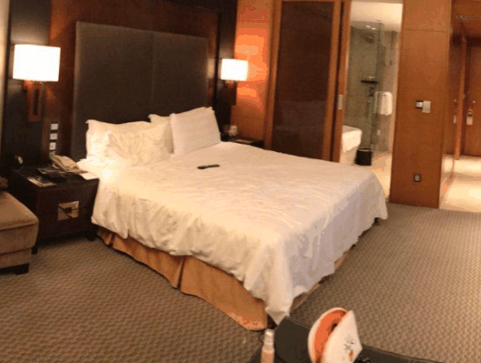 格兰维酒店