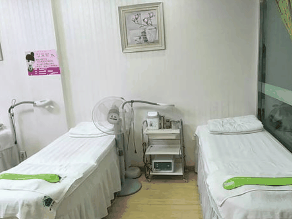 焕颜芳专业祛痘