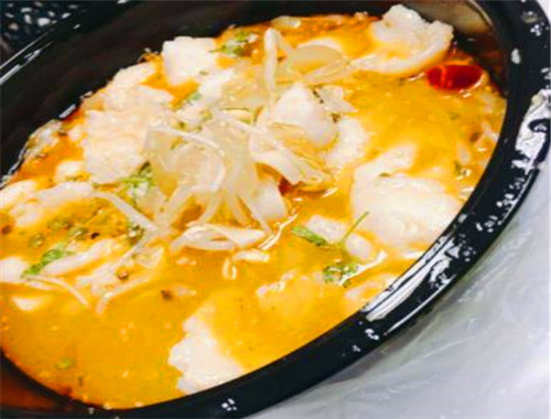 玖两鱼酸菜鱼米饭