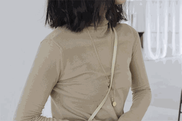 入卡女装