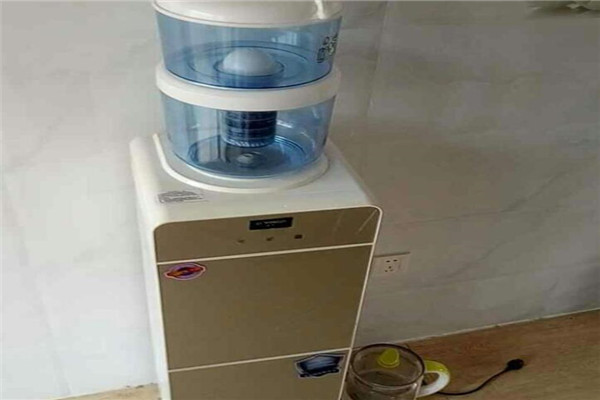 杨子饮水机加盟