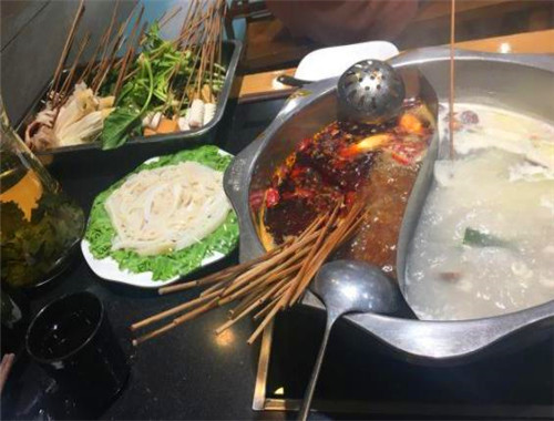 徐记串串香火锅