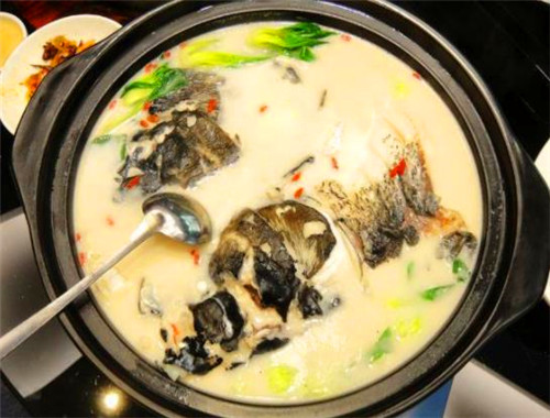 养生酸汤鱼火锅