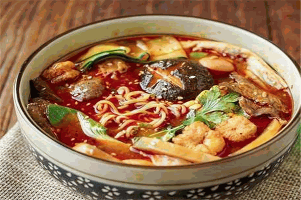 任中宝麻辣烫