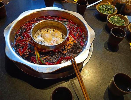 歪嘴火锅