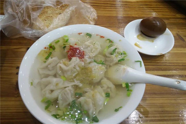 大嘴馄饨