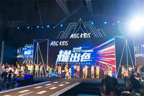 abc儿童运动鞋