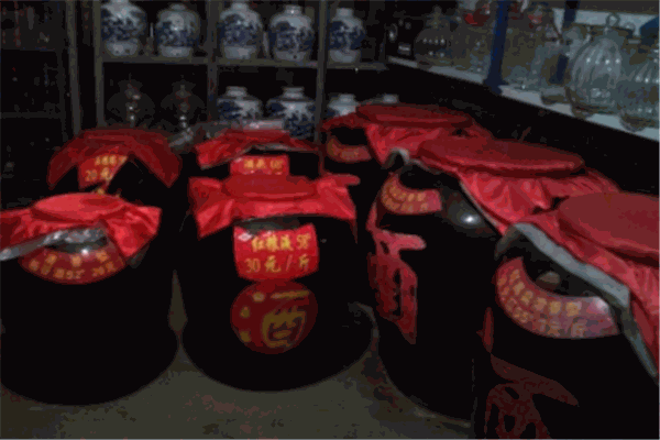 大地红高粱酒散酒