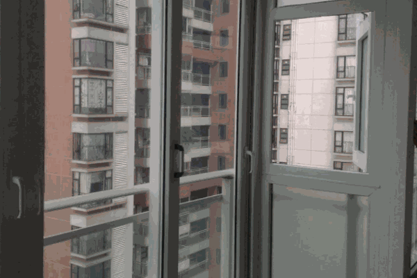 倍尔静窗户
