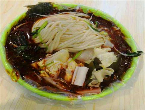 桦南大碗麻辣烫