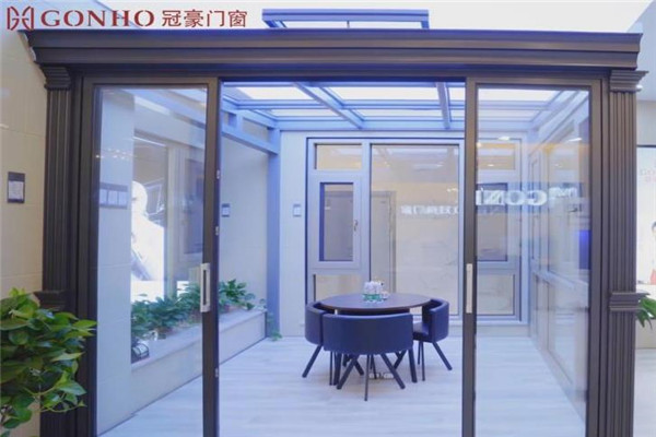 冠豪门窗