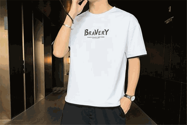 男孩女孩服饰