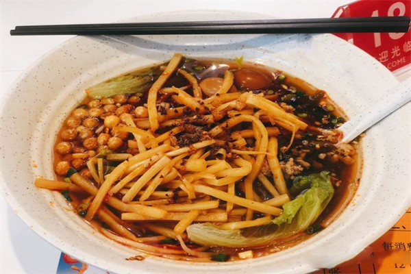 牛胖子酸辣粉