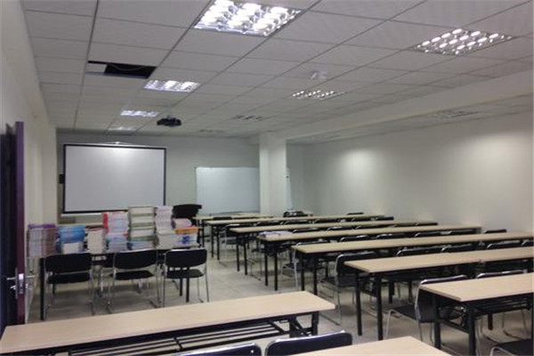 成中职业技能培训学校