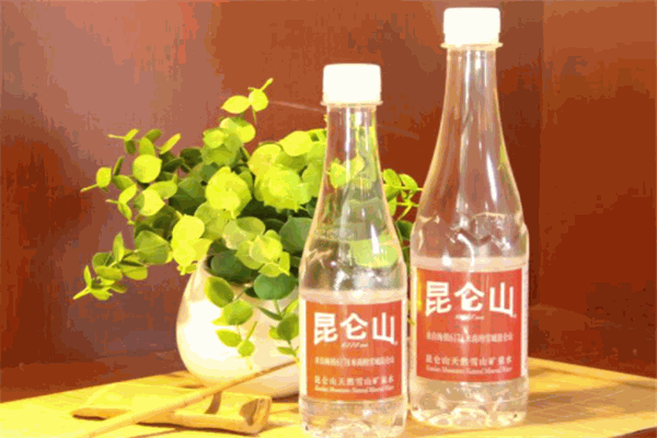 昆仑山矿泉水