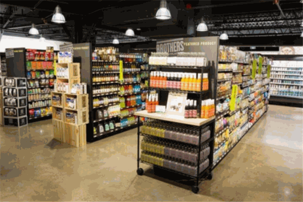 明哲便利店