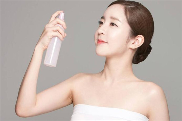 菁英汇彩妆加盟
