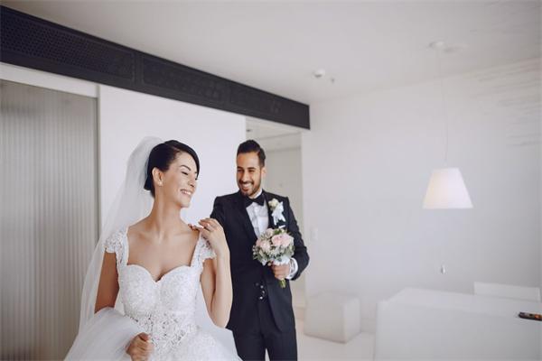 名门婚纱摄影加盟