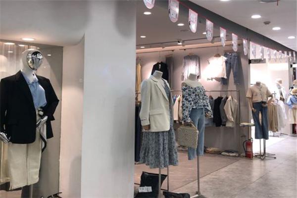 新易服饰
