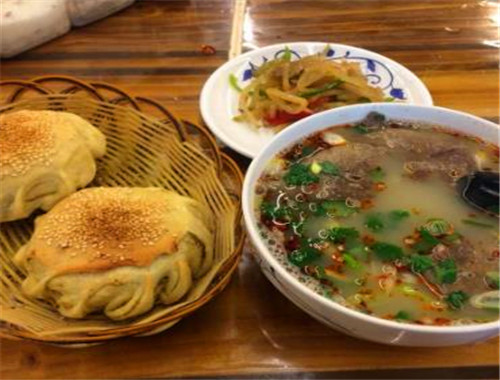 宝富大饼羊汤