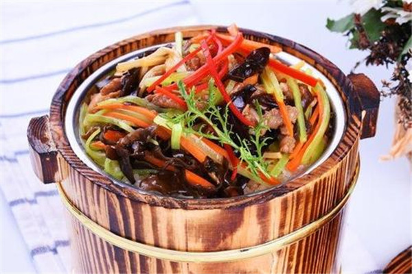 传奇木桶饭