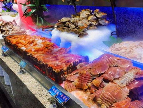 出色海鲜自助火锅