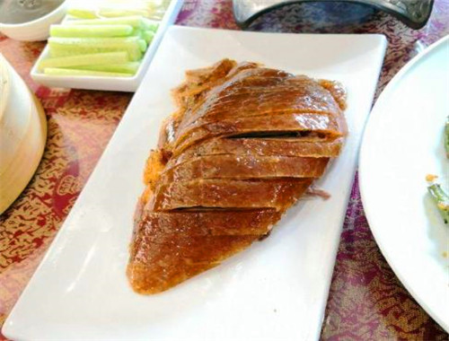 京尊烤鸭店