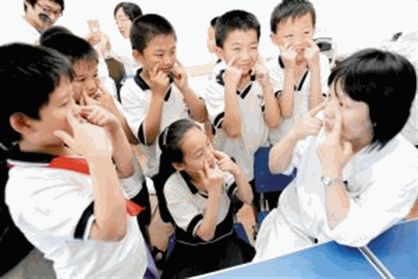 爱大爱视力保健加盟