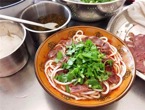 金沙羊肉粉