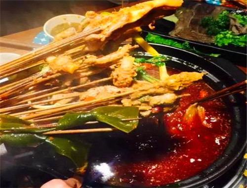 椒爷串串香