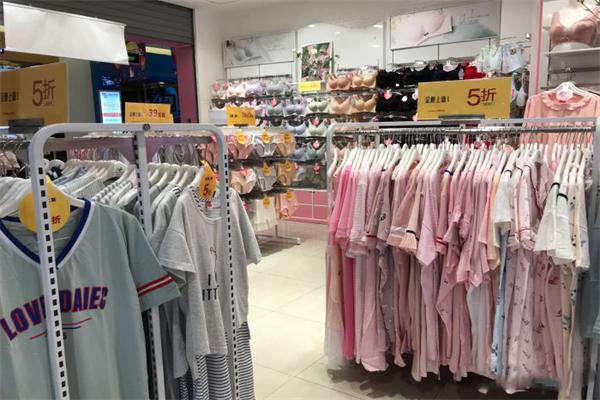 伊度内衣
