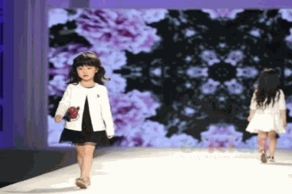 安娜与艾伦童装