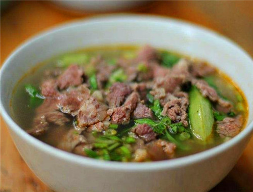白塔牛肉粿条汤