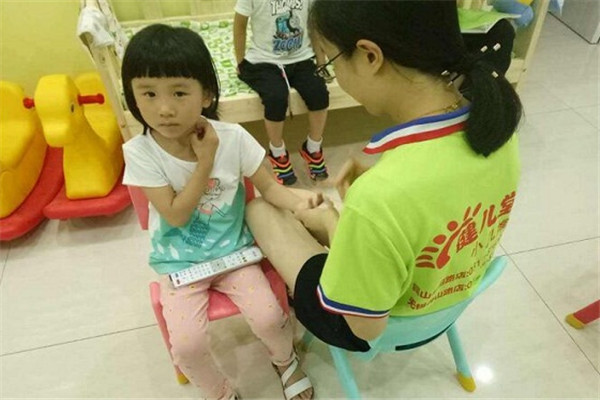 健儿堂小儿推拿加盟