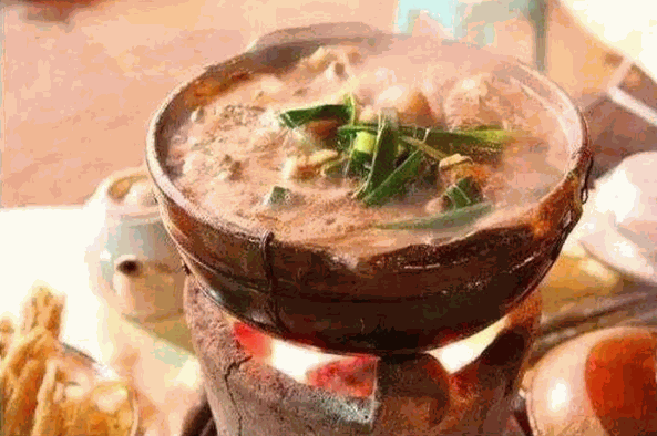 重庆巴江水