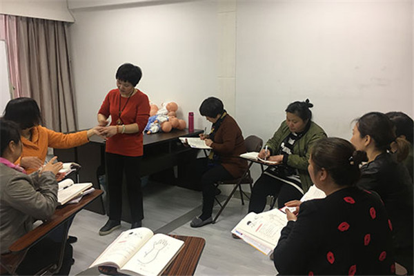 同和堂小儿推拿加盟
