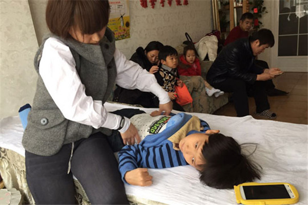 恩贝儿小儿推拿加盟