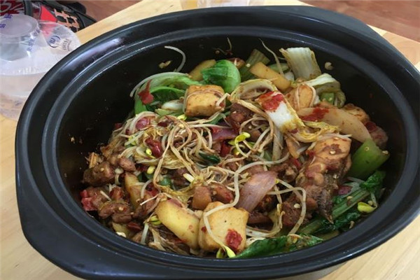 黄鼠狼鸡公煲