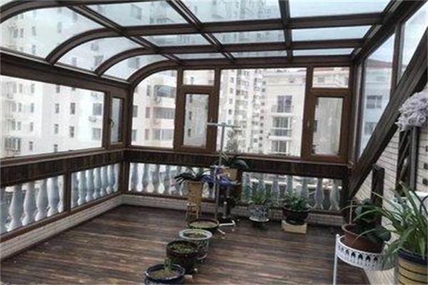 阳光房门窗