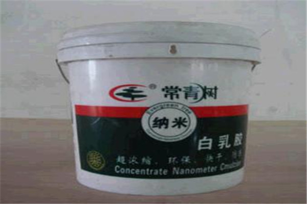 常青树油漆