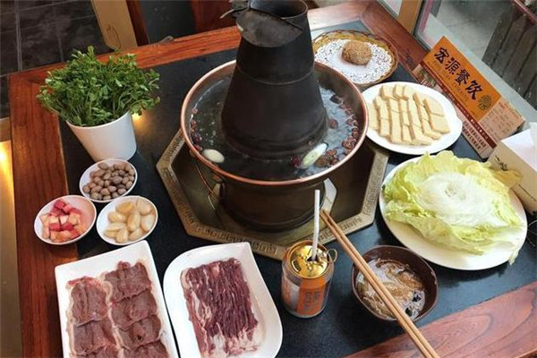 聚宝源火锅