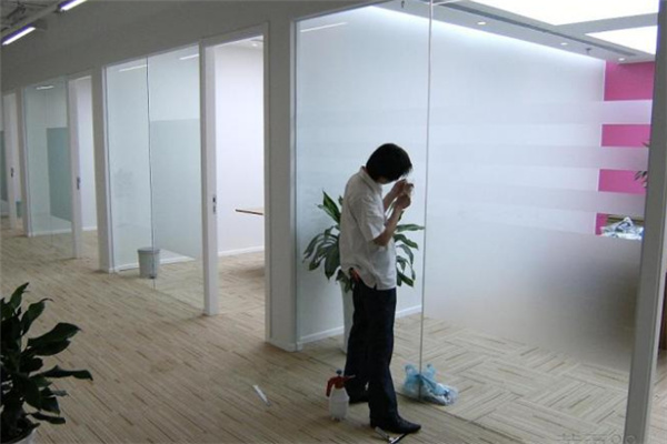东营建筑玻璃贴膜