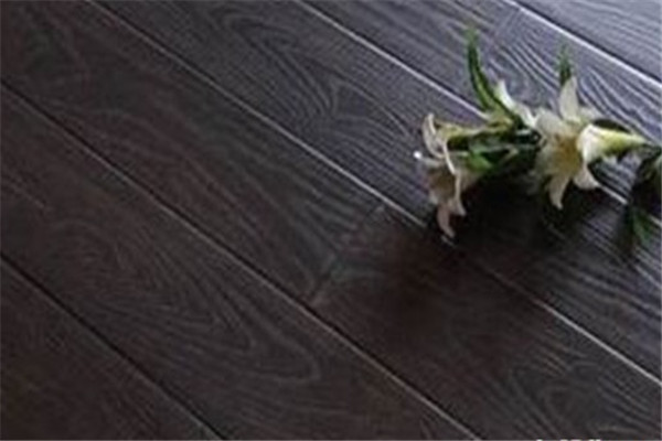奔腾石墨烯自热地板