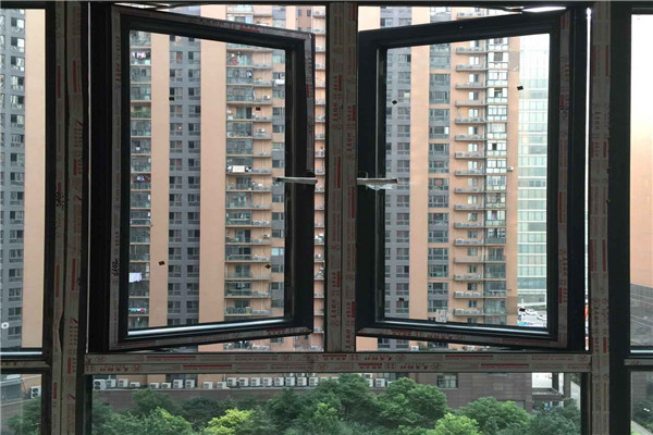忠旺铝材门窗加盟