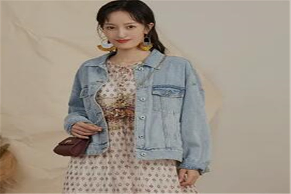 清逸一枝秀女装