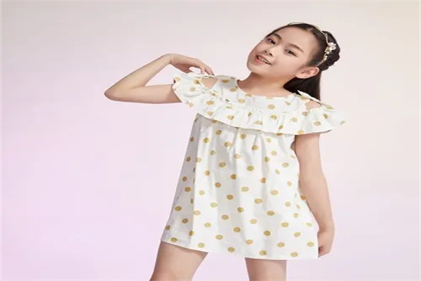 艾唯儿童装