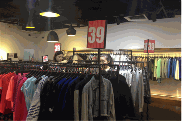 美品惠女装加盟