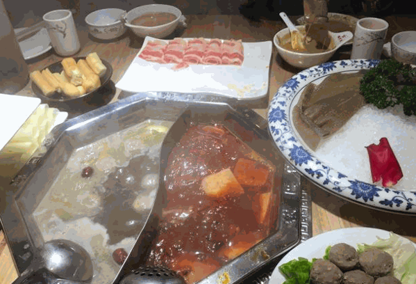 锅巴饮年代火锅