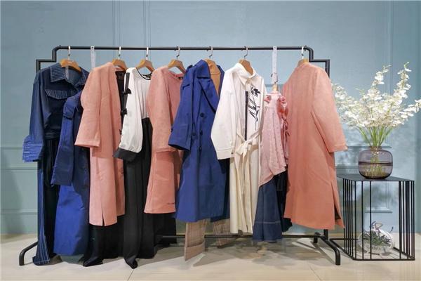 AOGO品牌女装